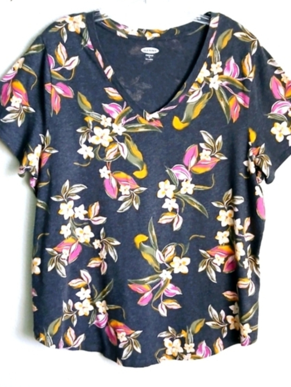 Old Navy Charcoal Tropical Floral V Neck Everyday Tee Womens Size XL